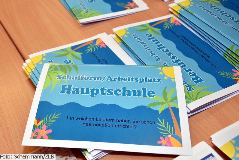 Infobroschüre, ausgestellt während des Sommerfestes 2022 von Lehrkräfte PLUS