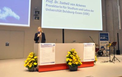 Ursula Mensel, leitende Direktorin des ZfsL Krefeld